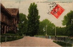 Vincennes Interieur de l'Ile Daumesnil à Vincennes