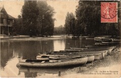 Vincennes Embarcadere sur le lac Daumesnil à Vincennes