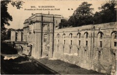 Vincennes Fosses et Pont Levis du Fort à Vincennes