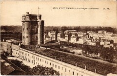 Vincennes Le Donjon panorama à Vincennes