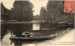 Vincennes Embarcadere au Lac des Minimes à Vincennes