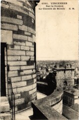 Vincennes sur le Donjon Le Chemin de Ronde -
																					94300 Vincennes
																			