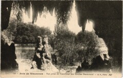 Vincennes vue prise de l'interieur des Grottes Daumesnil -
																					94300 Vincennes
																			