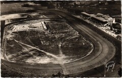 Vincennes Le champ de courses -
																					94300 Vincennes
																			