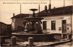 Ceyzeriat Fontaine des Cygnes et la Poste France -
													01 Ain
												