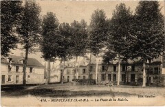 Montceaux-les-Meaux La Place de la Mairie à Meaux