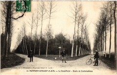 Montigny-Lencoup Le Rond-Point - Route de Fontainebleau -
																					77300 Fontainebleau
																			