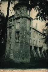 Nangis Hotel de Ville - Ancien Chateau Feodal à Nangis