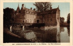 Lorrez-le-Bocage Le Chateau - Cour d'Honneur