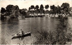 Montevrain Le Camping et la Baignade
