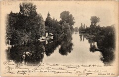 Montigny-sur-Loing Vue sur le Loing à Montigny-sur-Loing