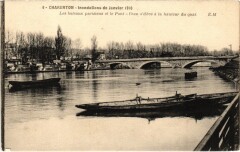 Charenton Les bateaux parisiens et le Pont