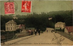 Entree de Chennevieres et ancien Chateau
