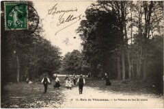 Vincennes La Pelouse du Jeu de tennis à Vincennes