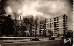 Ivry Les H.L.M.