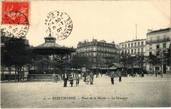 St Mande Place de la Mairie Le Kiosque