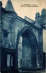 Corbeil Porte du Cloitre Saint-Spire