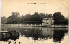 Corbeil Castel Joli