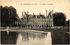 Courances Le Chateau et le Miroir à Courances