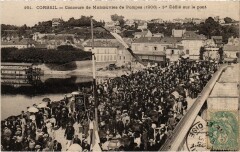 Corbeil Defile sur le Pont