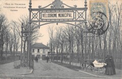 Bois De Vincennes - Velodrome Municipal - Entree -
																					94300 Vincennes
																			