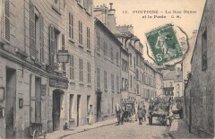 Pontoise / La Rue Basse Et La Poste à Pontoise