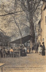 Chennevieres Sur Marne - Terrasse De L'Ecu De France - cpa toilée -
													94 Val de Marne
												