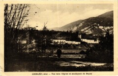 Groslee Vue vers l'Eglise et Montagnes de Bugey