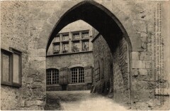 Perouges Vieille Porte-Forte