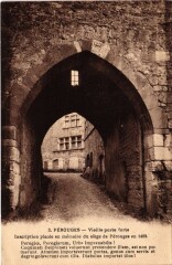 Perouges Vieille Porte-Forte