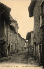 Perouges Rue de Ronde - Maison a Etage Surplombant