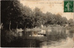 Livry Gargan un coin du Lac Sevigne à Livry-Gargan