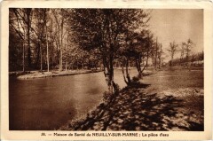 Neuilly s Marne Maison Sante La piece d'eau