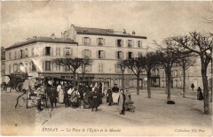 Epinay Place de l'Eglise et le Marche