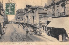 Saint Denis / La Rue De Paris / Marche à Saint-Denis