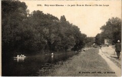 Bry-sur-Marne Le Petit Bras de Marne a l'Ile des Loups à Bry-sur-Marne