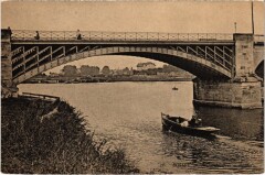 Boissy-Saint-Leger Arche du Bras Navigable