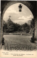Dourdan Porte d'entree du Chateau à Dourdan