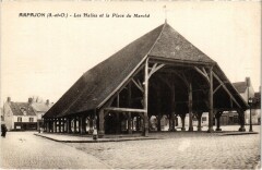 Arpajon Les Halles et Place du Marche à Arpajon