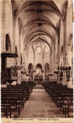 Arpajon Interieur de l'Eglise à Arpajon