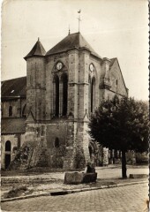 Longpont Tour et Fontaine de Madame Sainte-Hodierne