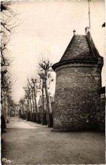 Dourdan Boulevard des ALlies à Dourdan