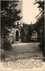 Dourdan Porte du reu de chaussee du Donjon -
																					91410 Dourdan
																			