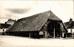 Arpajon Les Halles à Arpajon