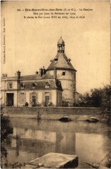 Ste Genevieve des Bois Le Donjon