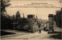 Arpajon Porte de Paris à Arpajon