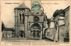 Longpont Entree de la Ferme et l'Eglise