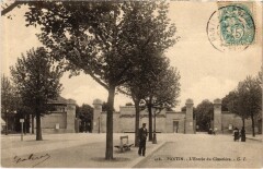 Pantin Entree du Cimetiere -
																					93500 Pantin
																			