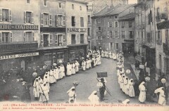 Yssingeaux / La Procession Des Penitents Le Jeudi Sains / Place De La Cal -
																					43200 Yssingeaux
																			