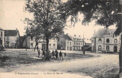 Vieilleville - La Place Du Marche